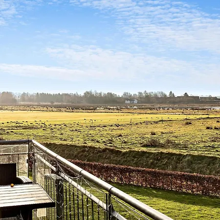 Hébergement de vacances Awesome In With Sauna Bogense